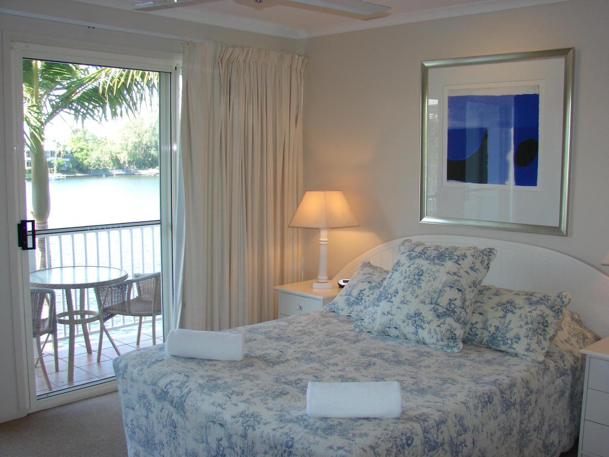Portside Noosa Waters Hotel Noosaville Exterior photo