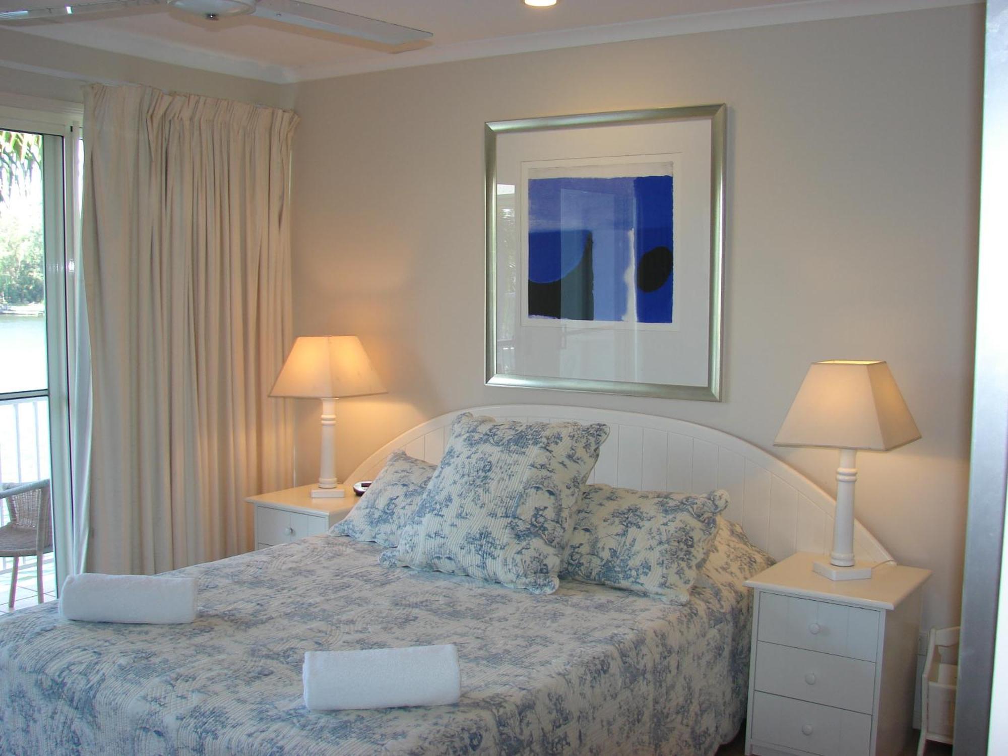 Portside Noosa Waters Hotel Noosaville Exterior photo