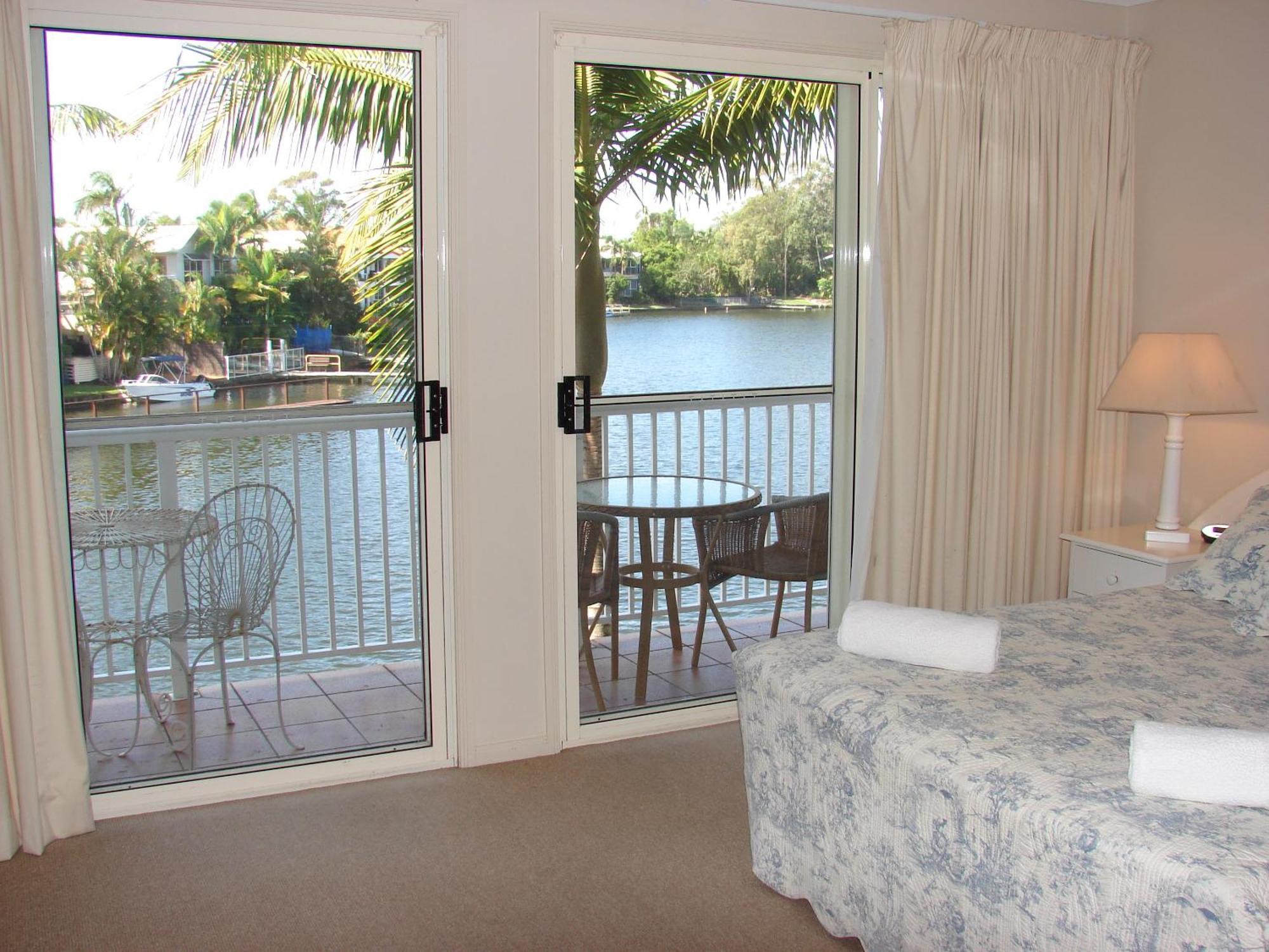 Portside Noosa Waters Hotel Noosaville Exterior photo