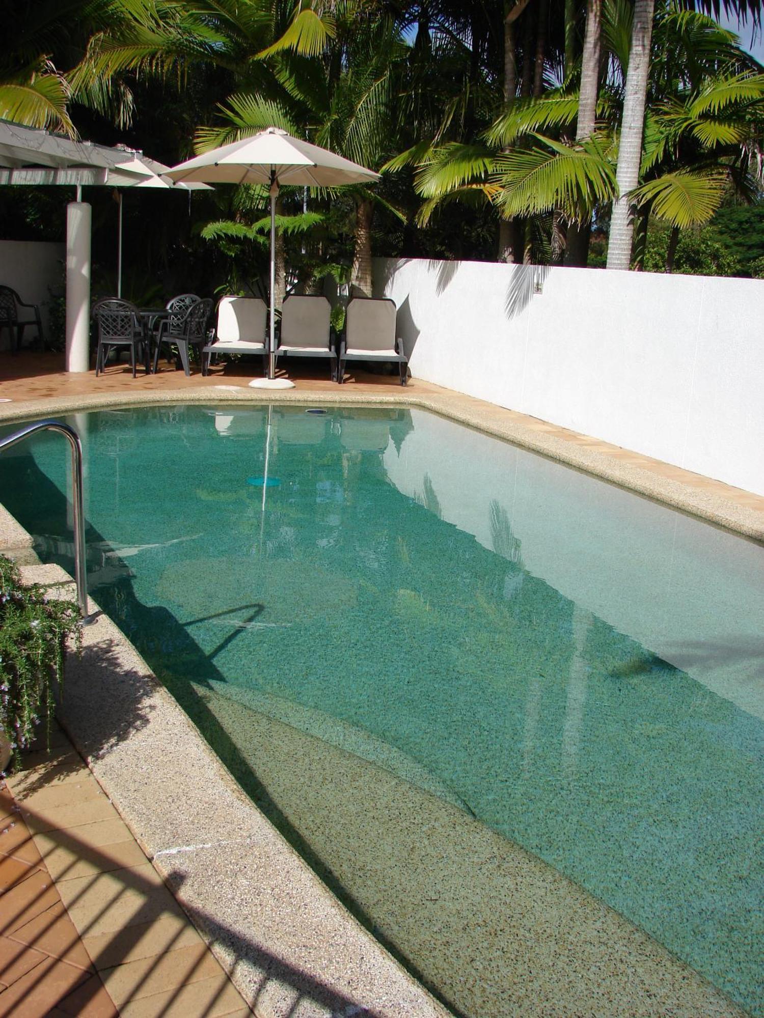 Portside Noosa Waters Hotel Noosaville Exterior photo