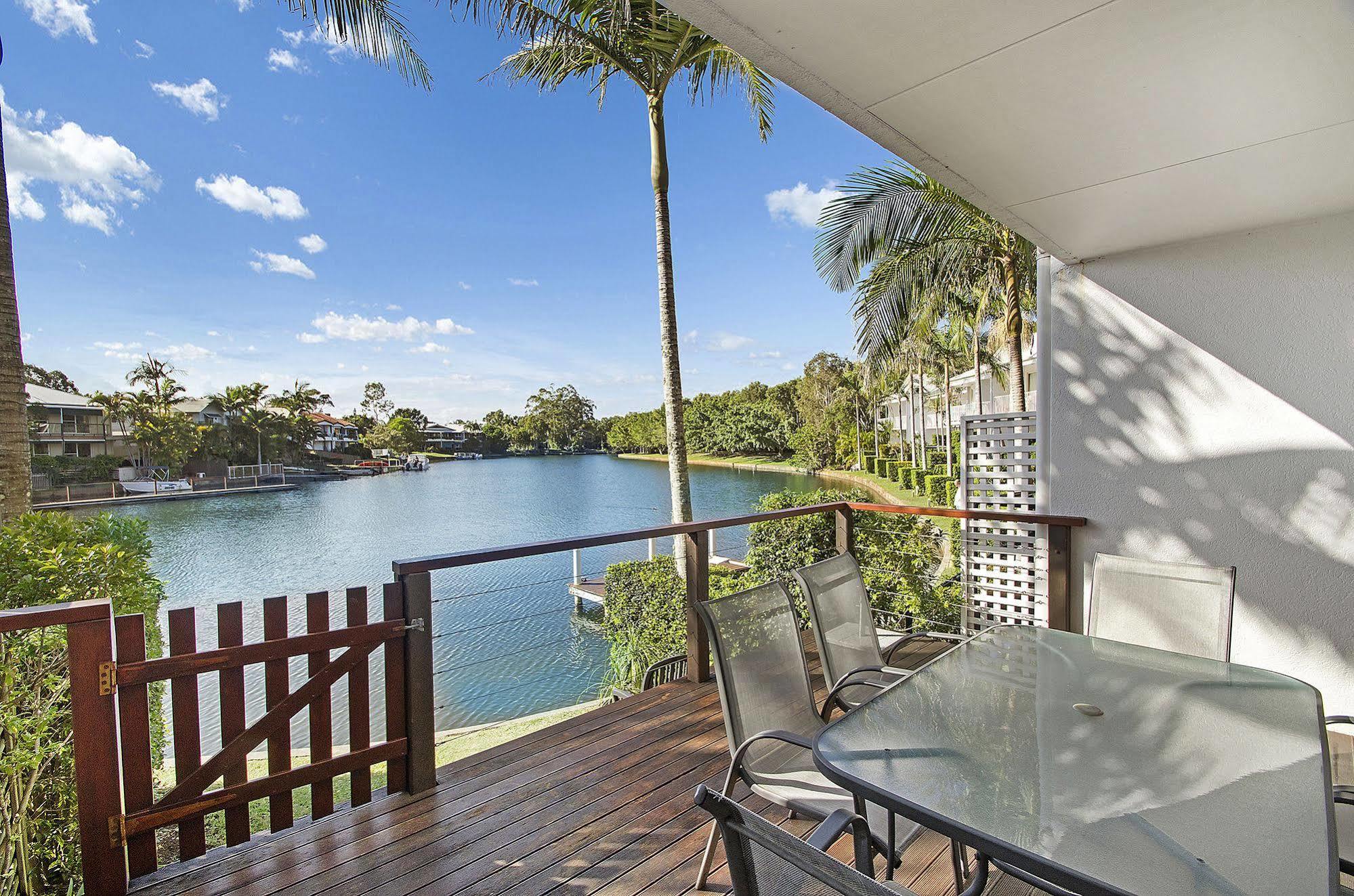 Portside Noosa Waters Hotel Noosaville Exterior photo